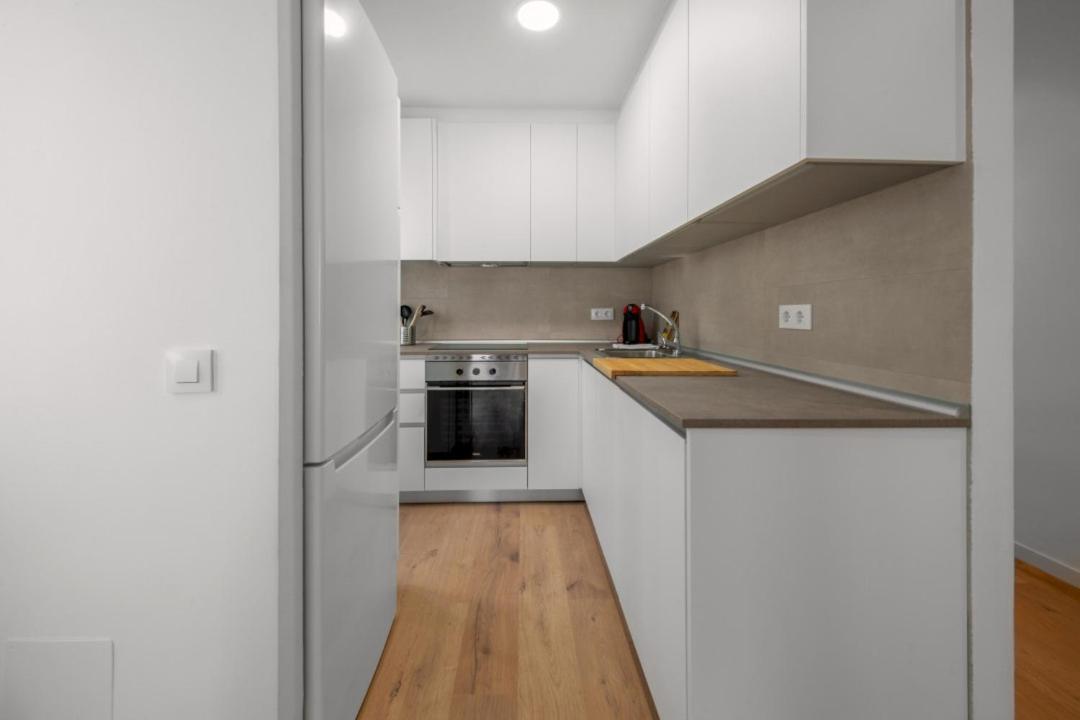 2 Bedrooms 1 Bathroom Furnished - Delicias - Bright - Mintystay มาดริด ภายนอก รูปภาพ